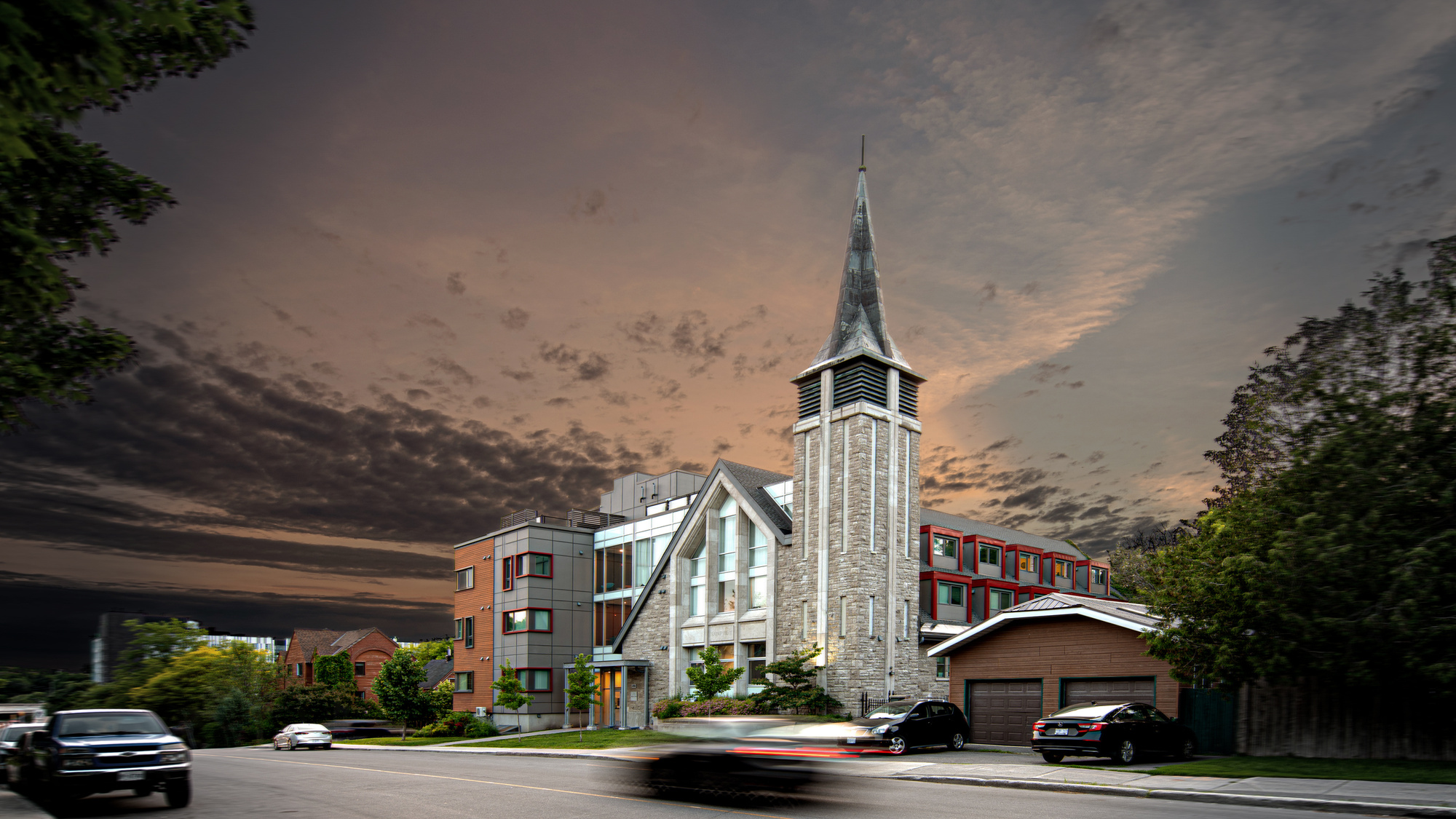 Sandy Hill at night